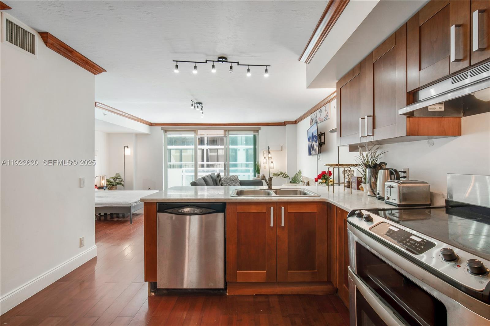 SPIAGGIA OCEAN CONDO - Residential Lease