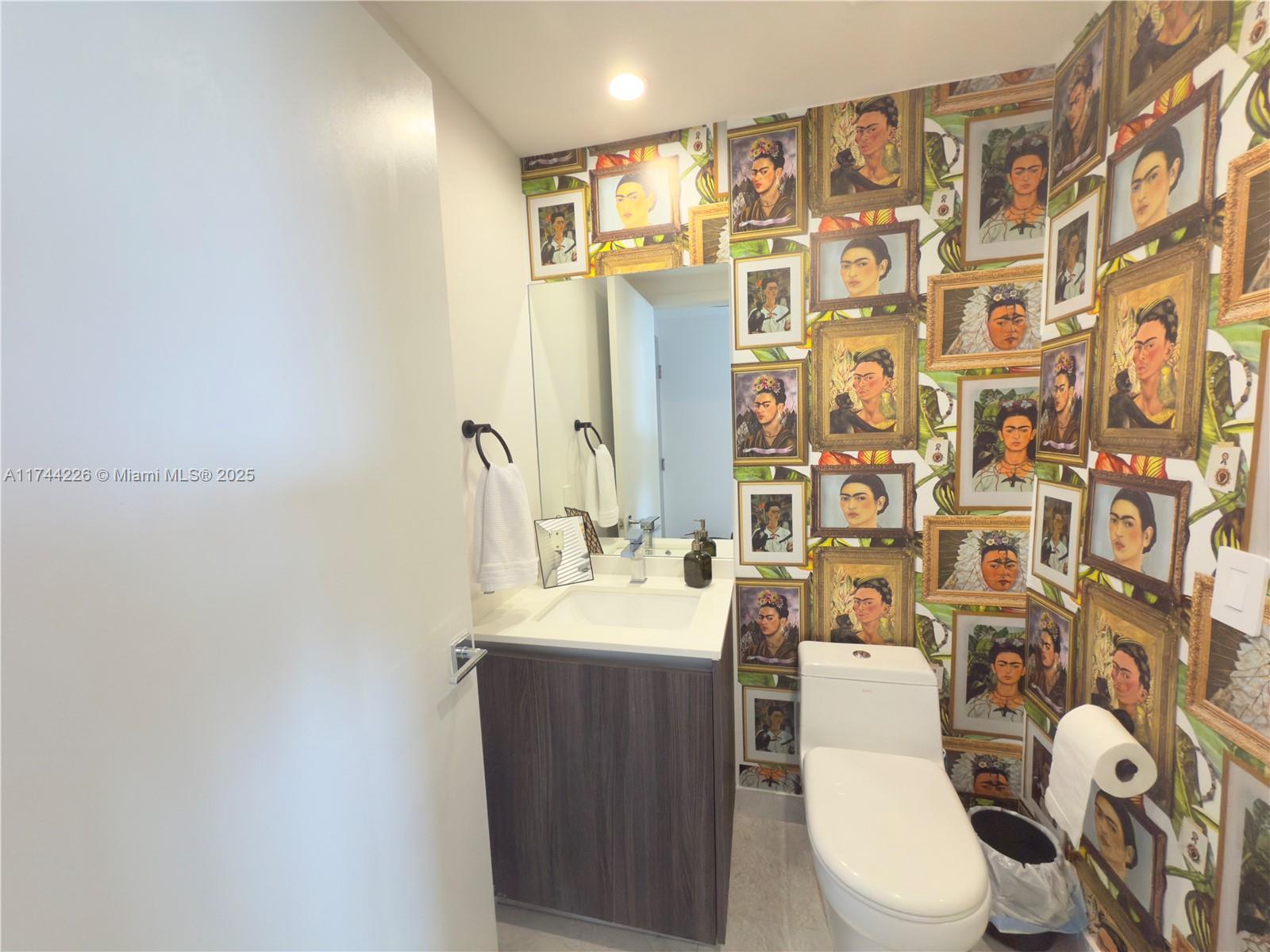 ARIA ON THE BAY CONDO - Residential