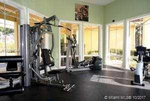 PALM LAKE - Residential Lease