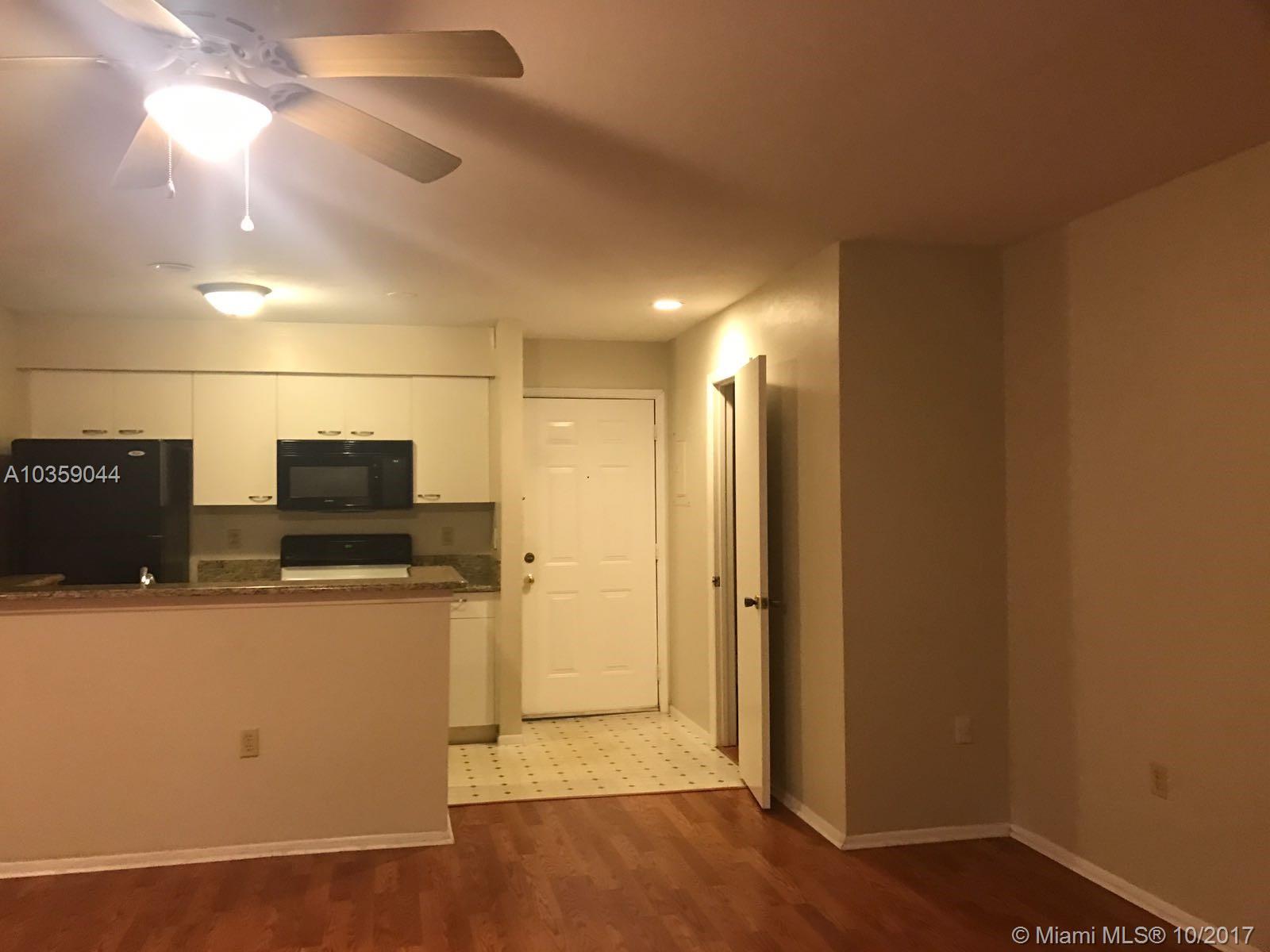 PALM LAKE - Residential Lease