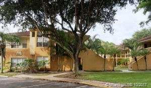 PALM LAKE - Residential Lease