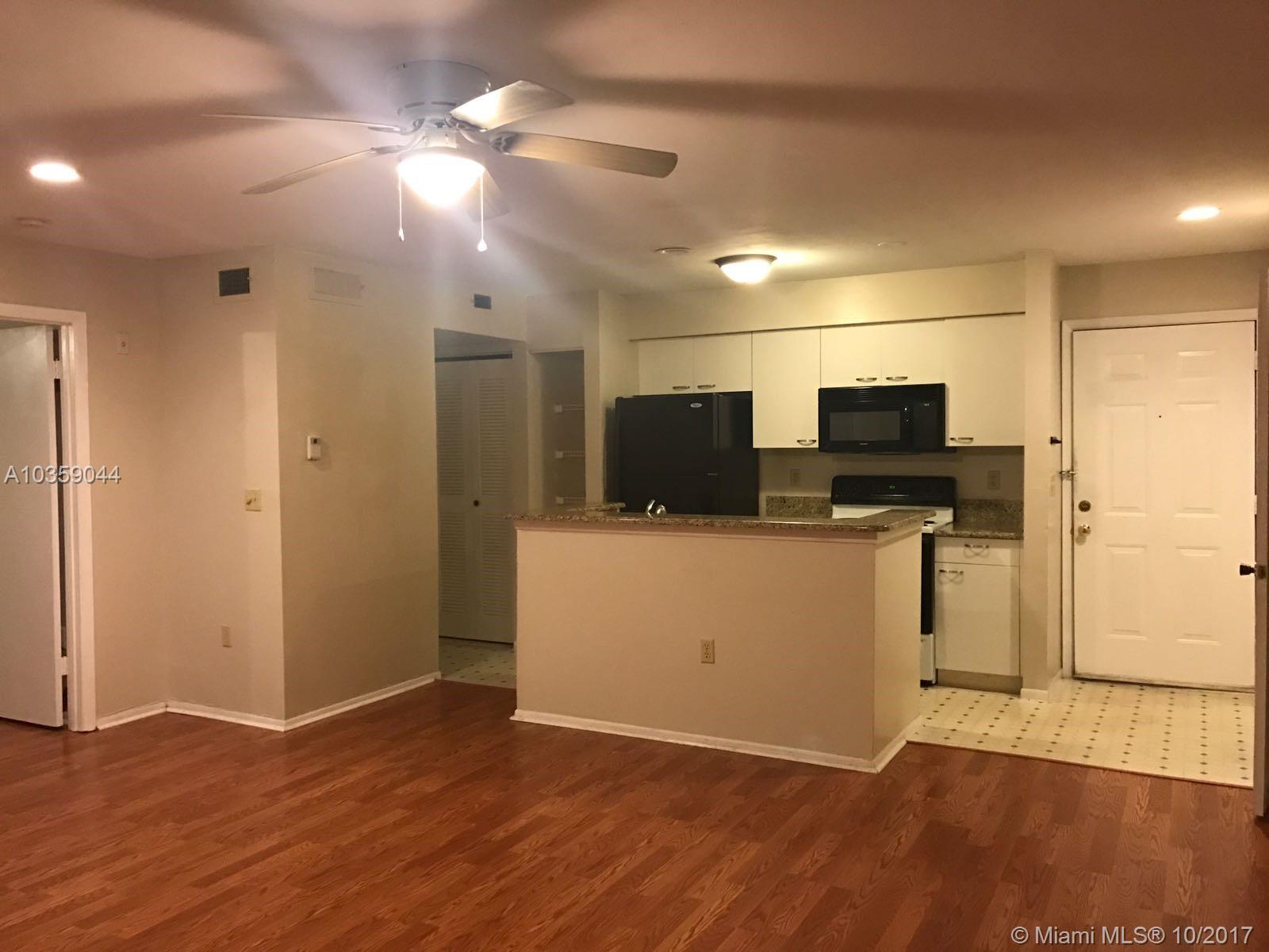 PALM LAKE - Residential Lease