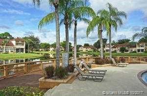 PALM LAKE - Residential Lease