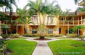 PALM LAKE - Residential Lease