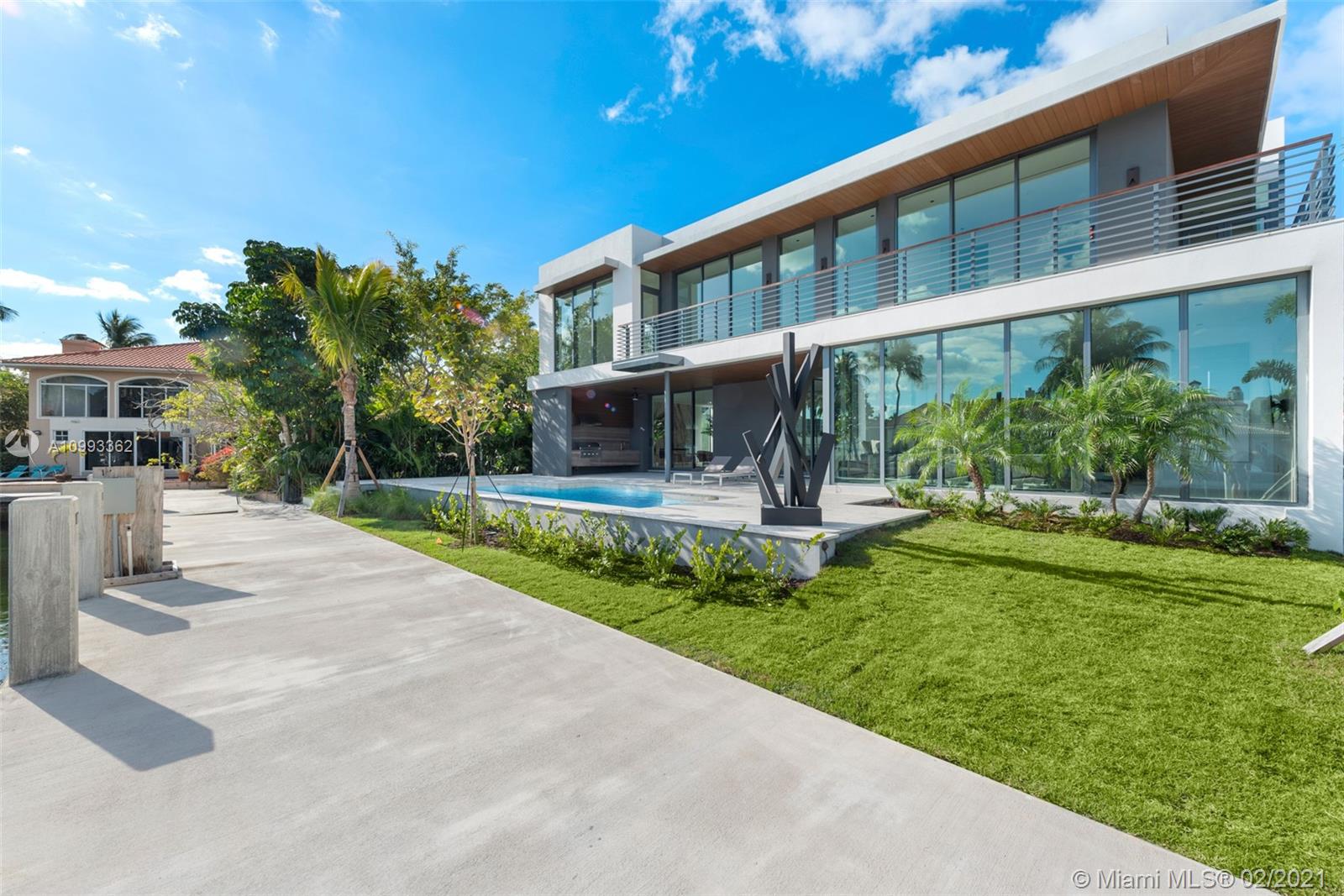 EASTERN SHORES - Residential