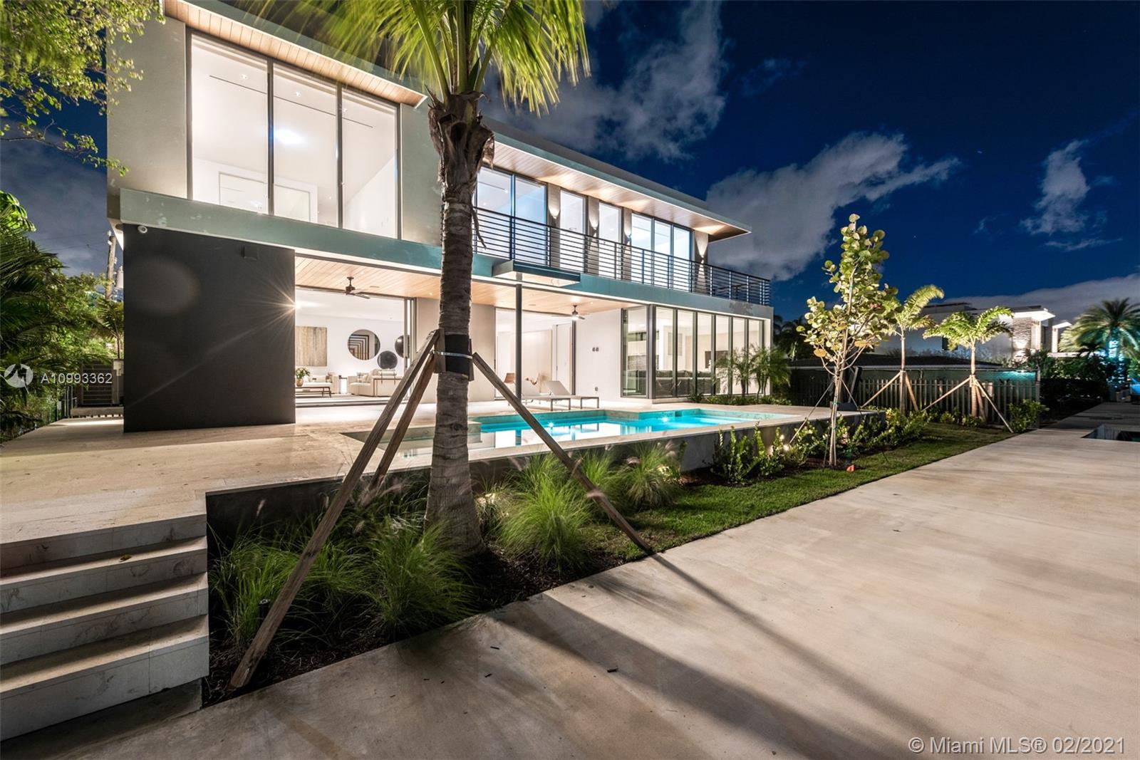 EASTERN SHORES - Residential