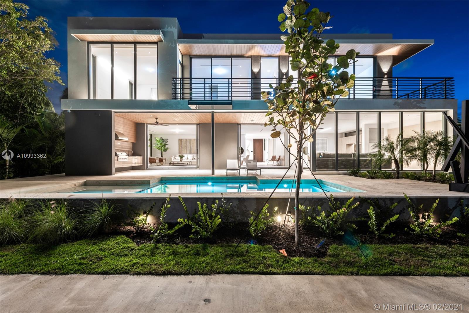 EASTERN SHORES - Residential