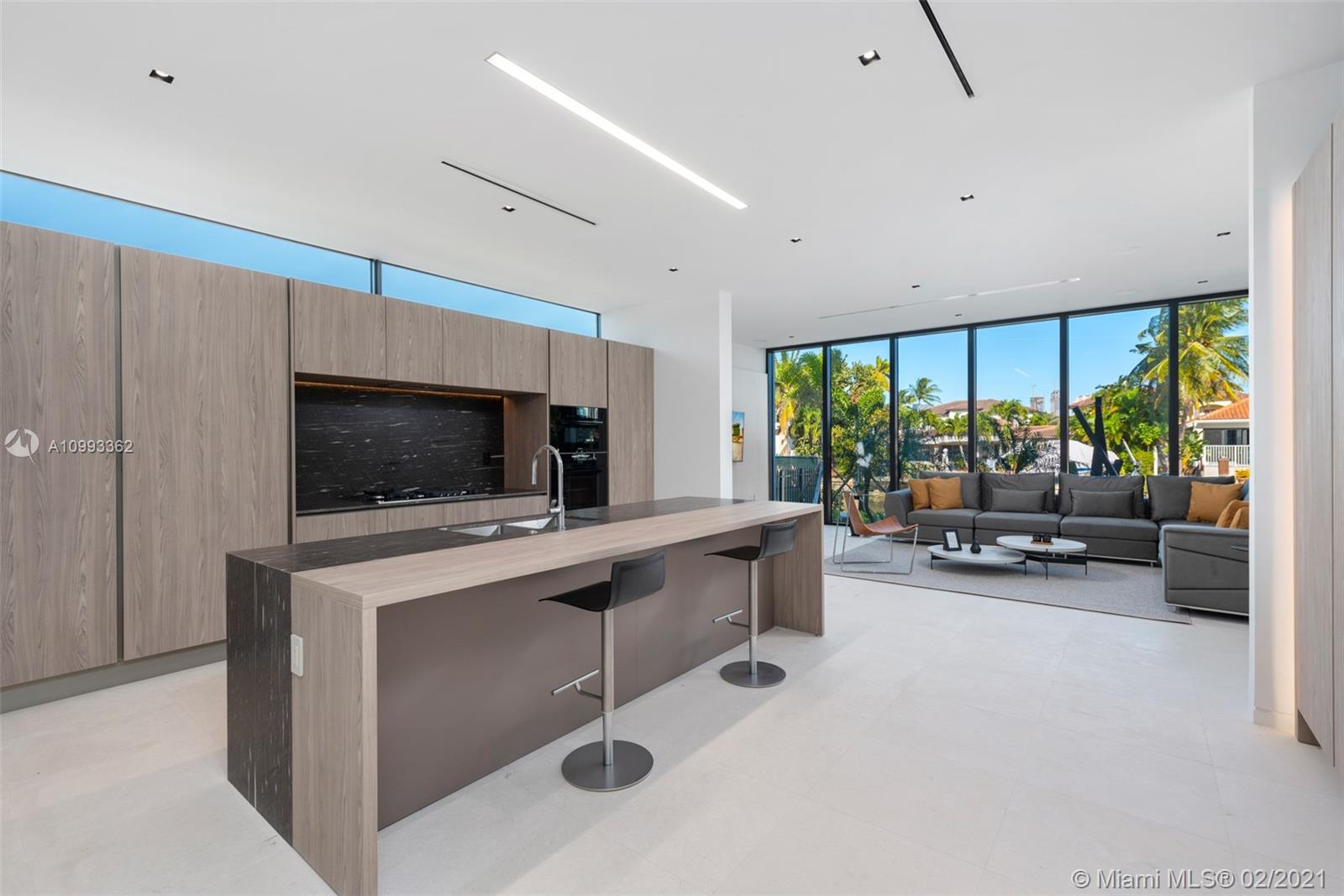 EASTERN SHORES - Residential