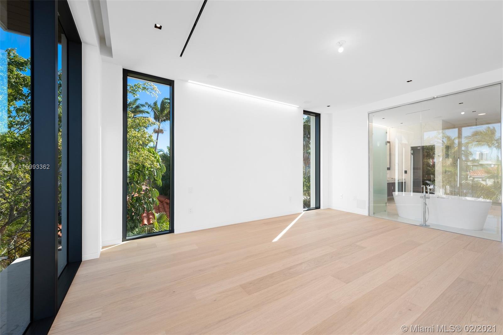 EASTERN SHORES - Residential