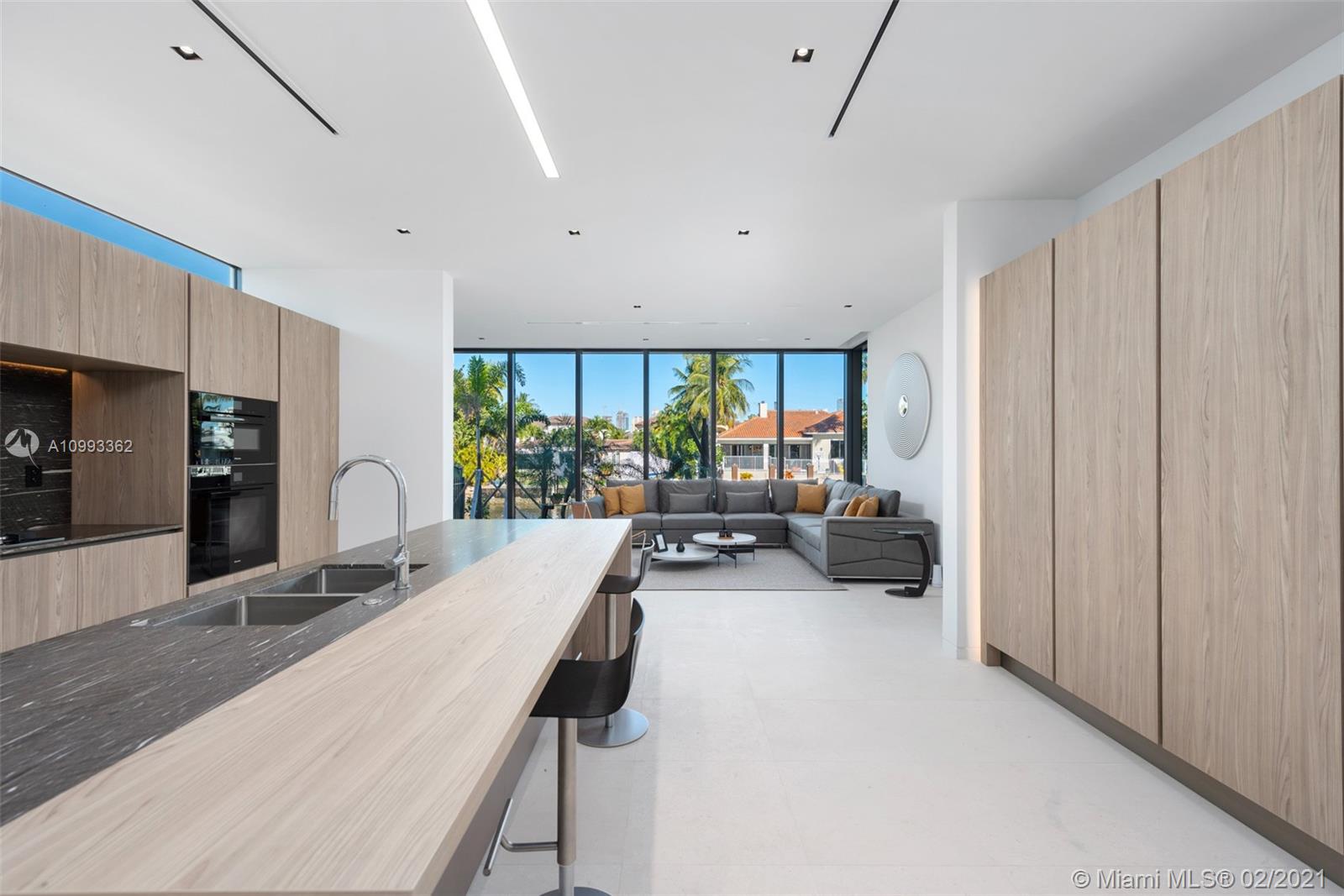 EASTERN SHORES - Residential