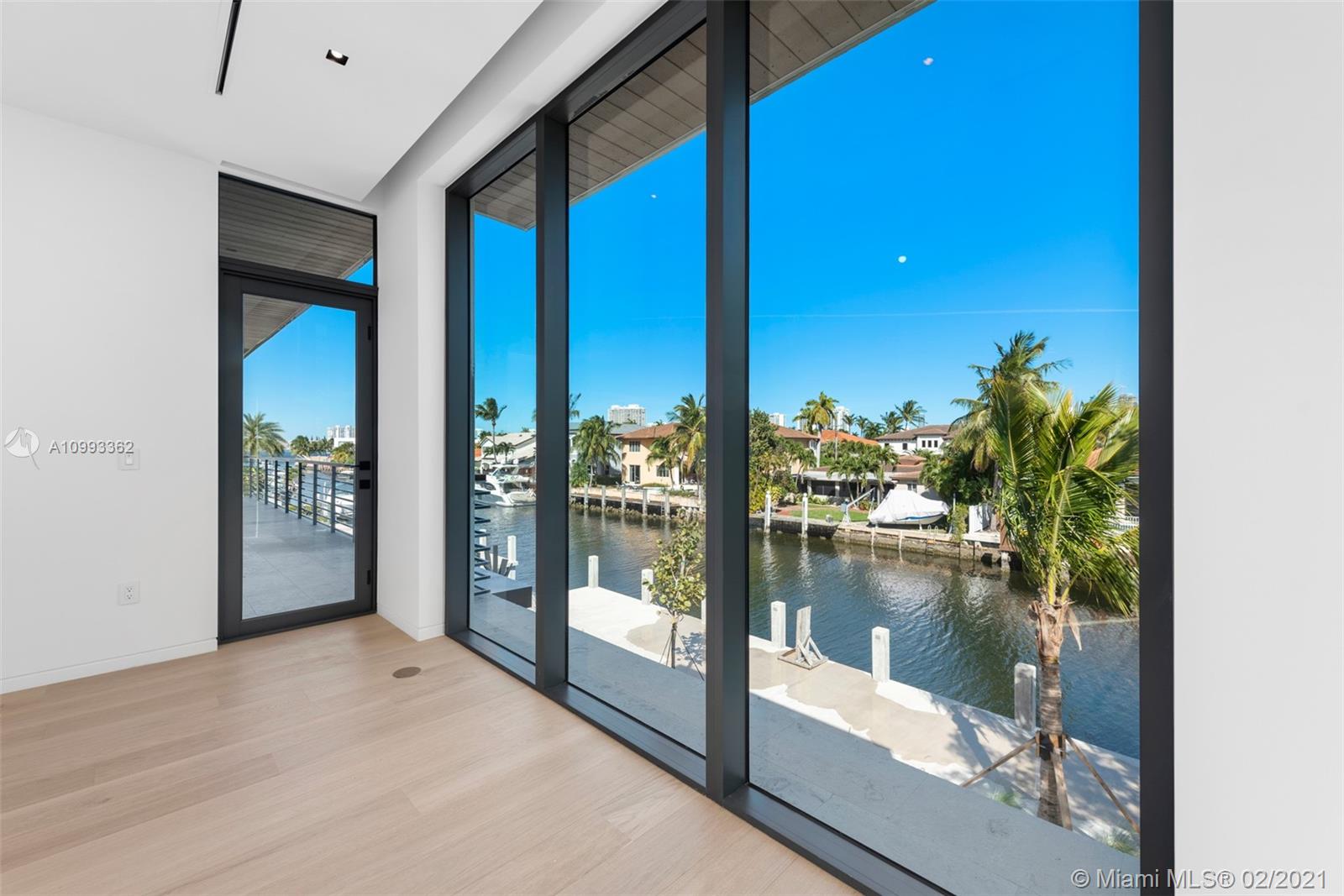 EASTERN SHORES - Residential