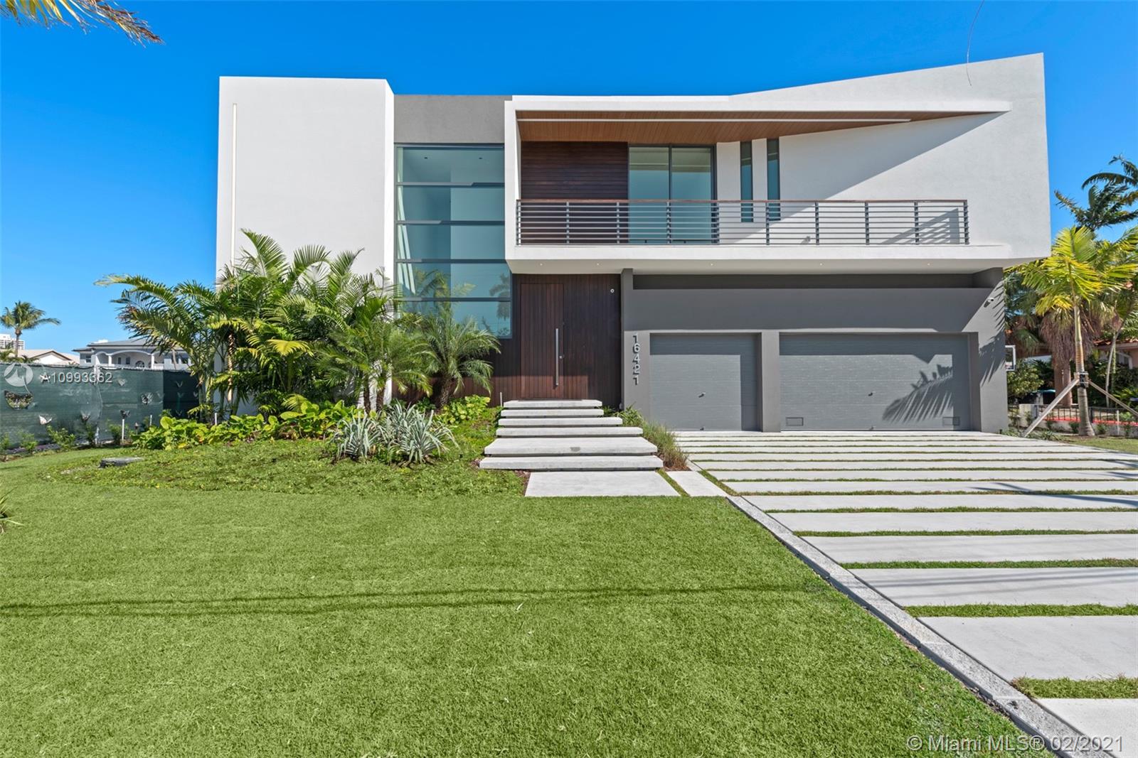 EASTERN SHORES - Residential