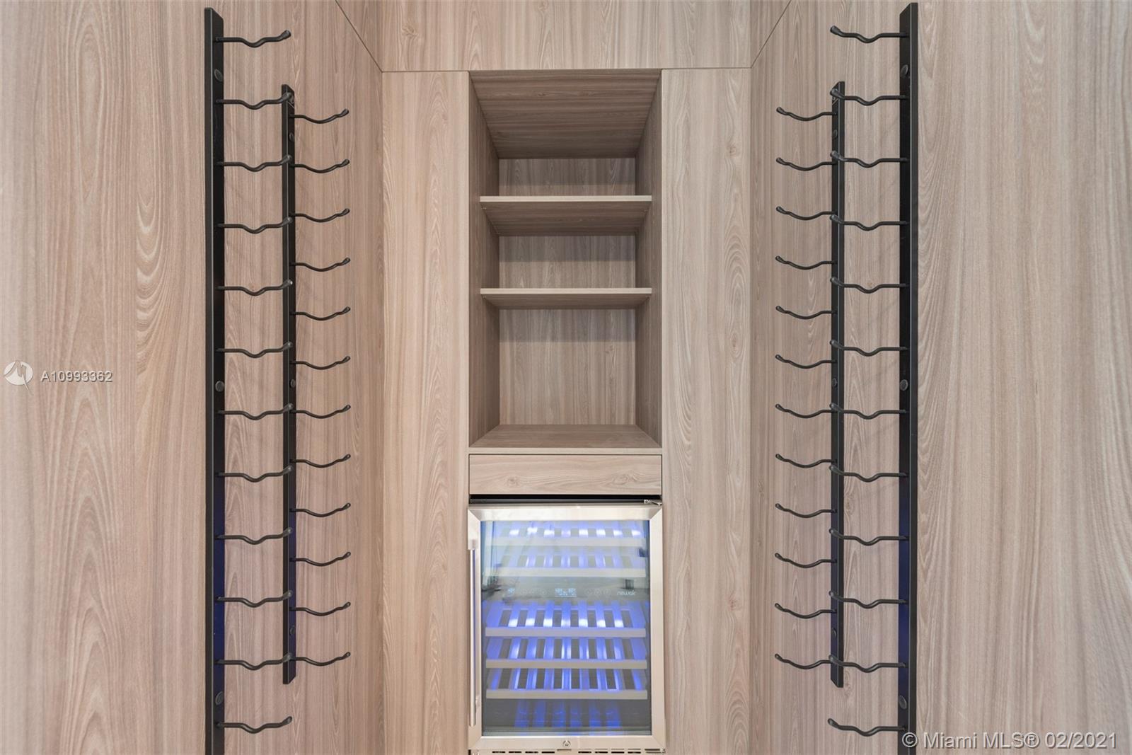 EASTERN SHORES - Residential