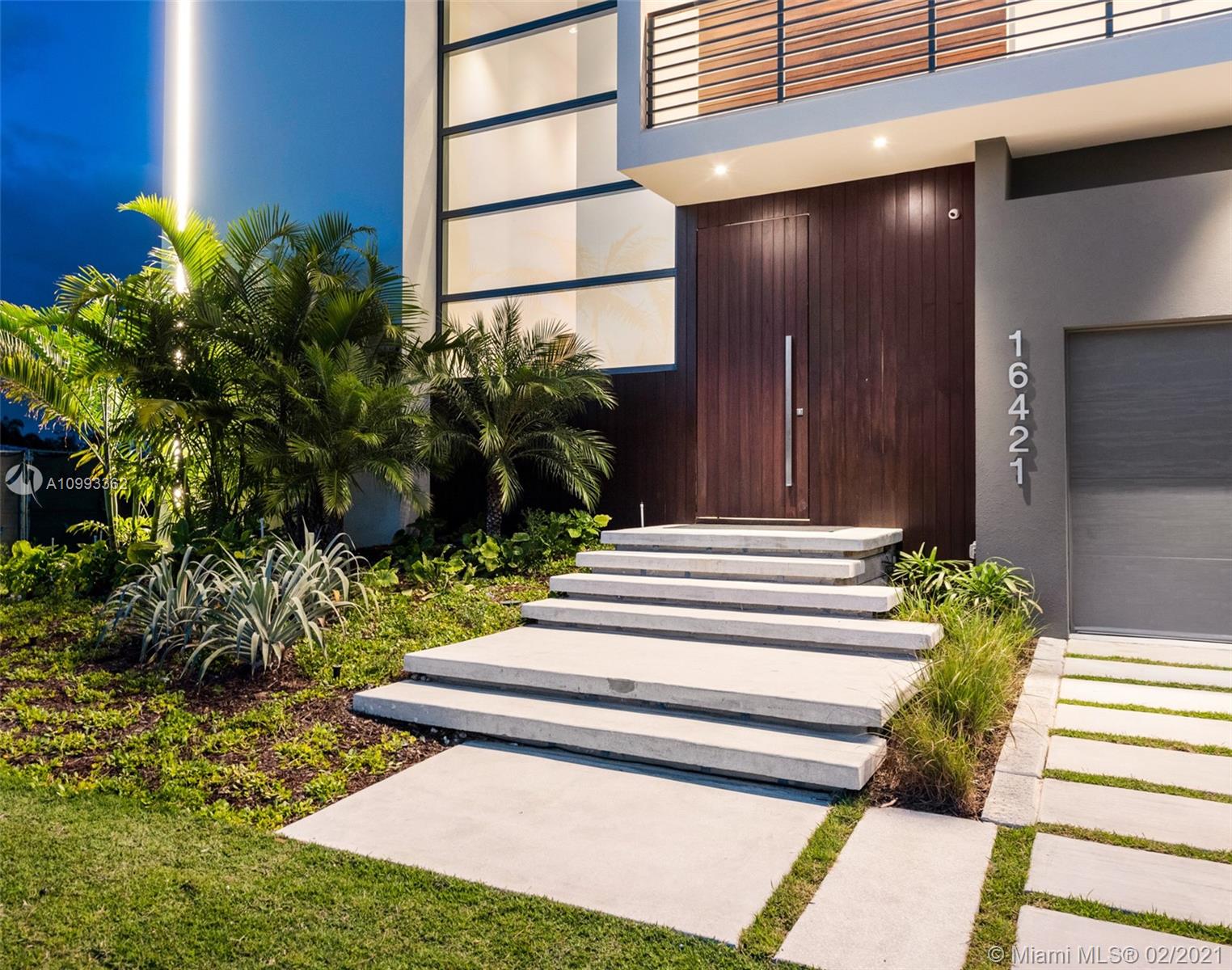 EASTERN SHORES - Residential