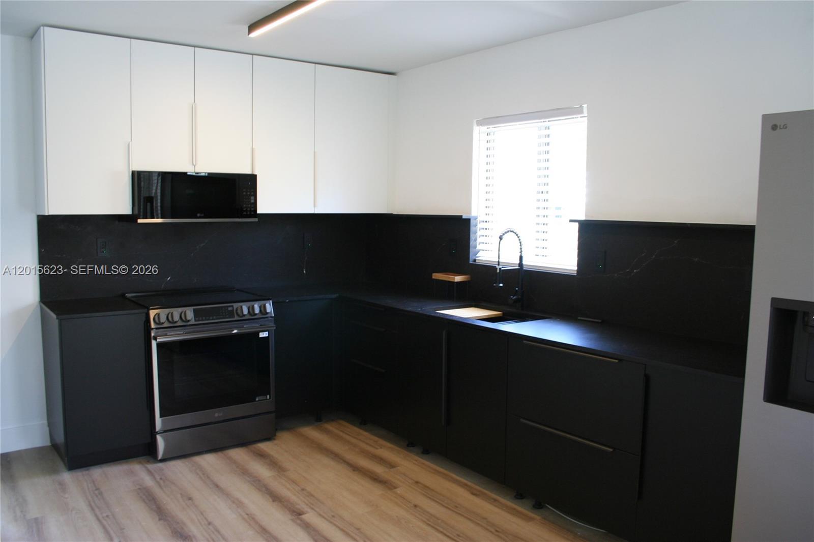HARRIS OCEAN PARK ESTATES - Residential Income