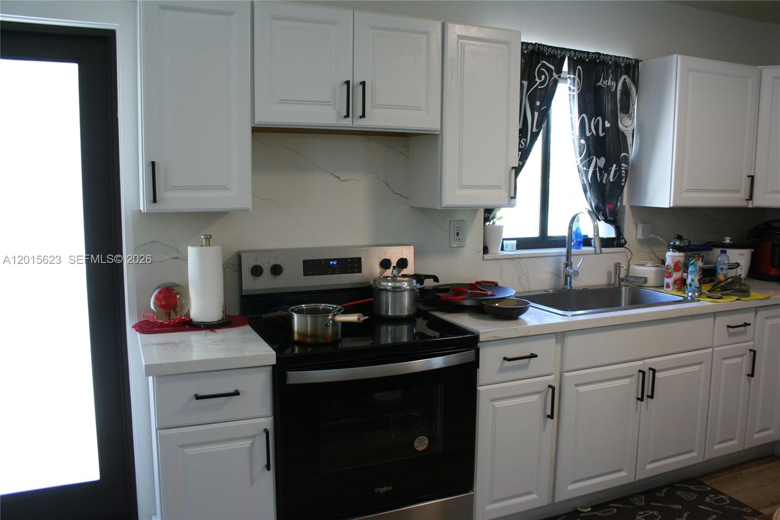 HARRIS OCEAN PARK ESTATES - Residential Income