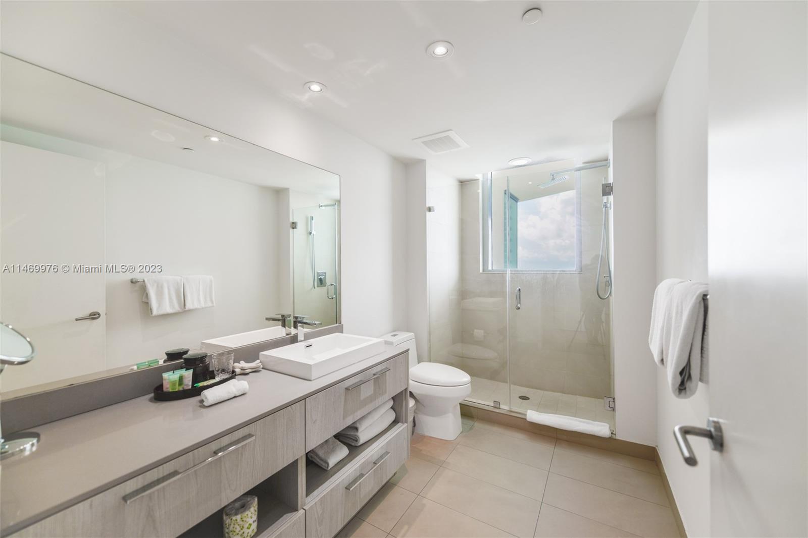 4111 SOUTH OCEAN DRIVE CO - Residential