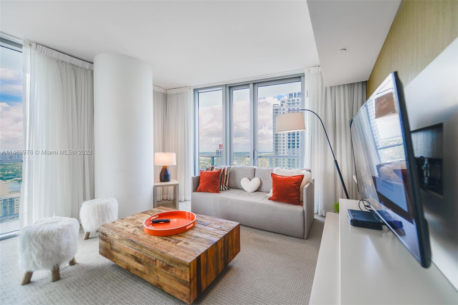 4111 SOUTH OCEAN DRIVE CO - Residential