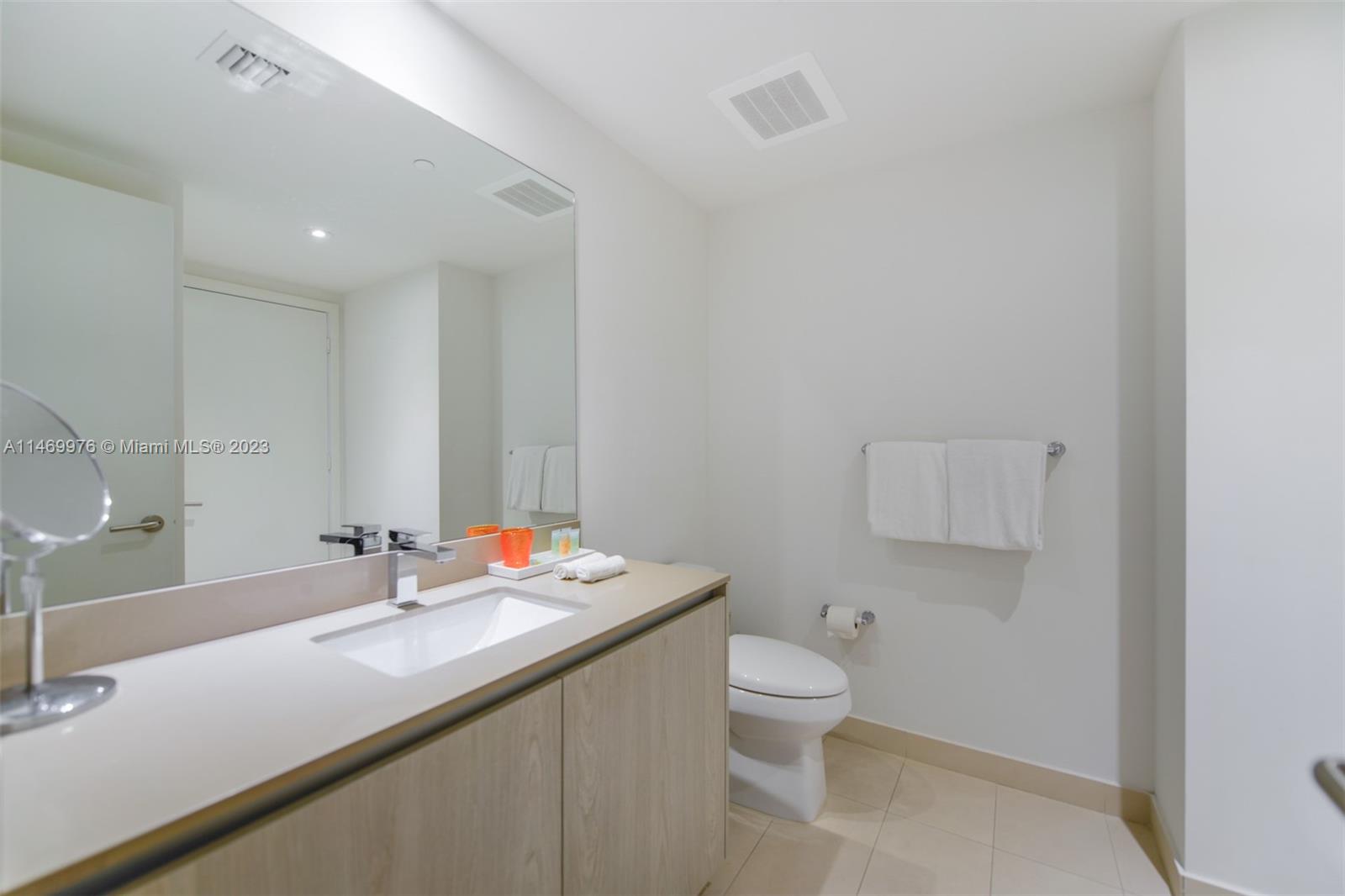 4111 SOUTH OCEAN DRIVE CO - Residential