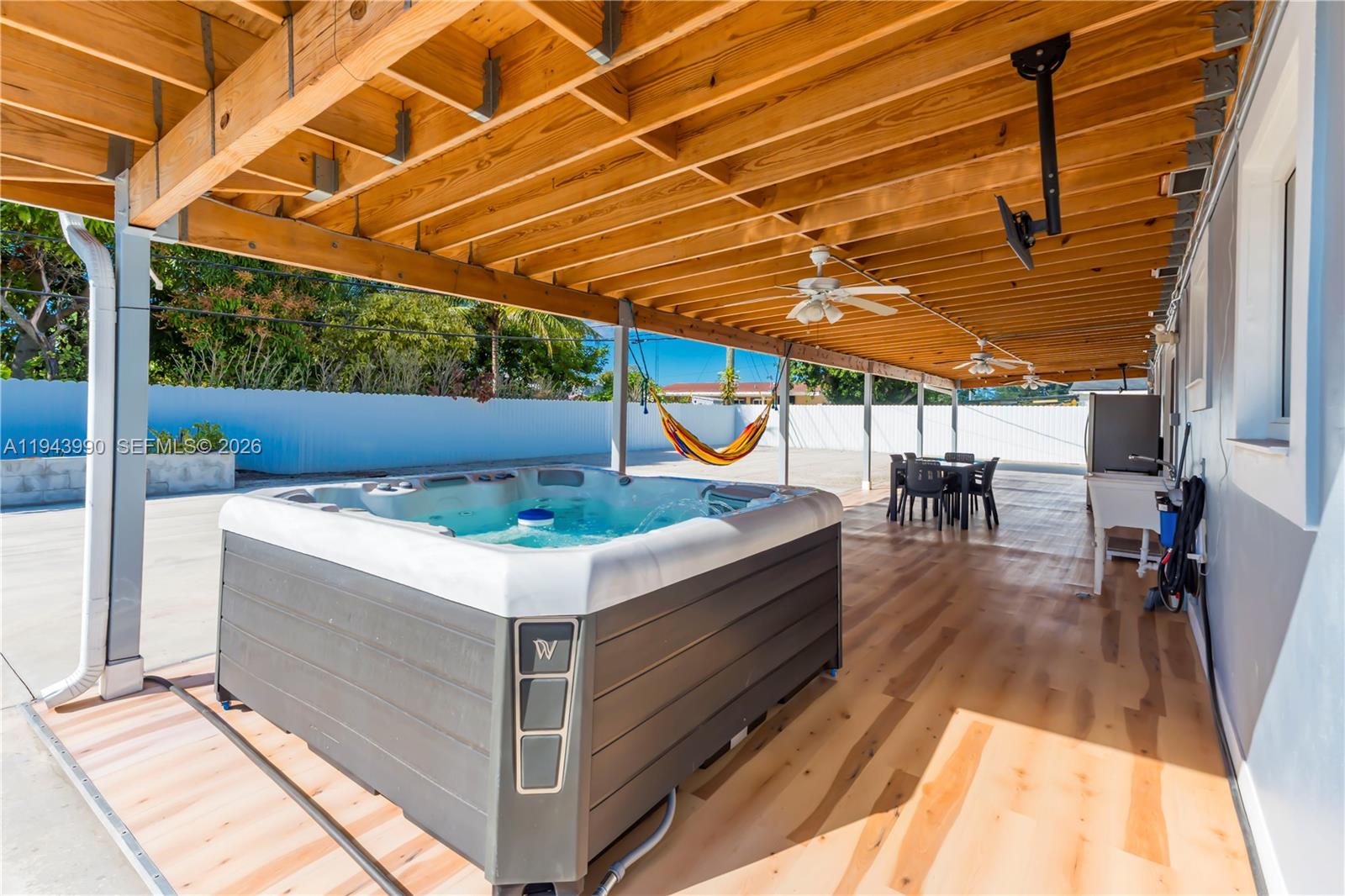 CAROL CITY - Residential