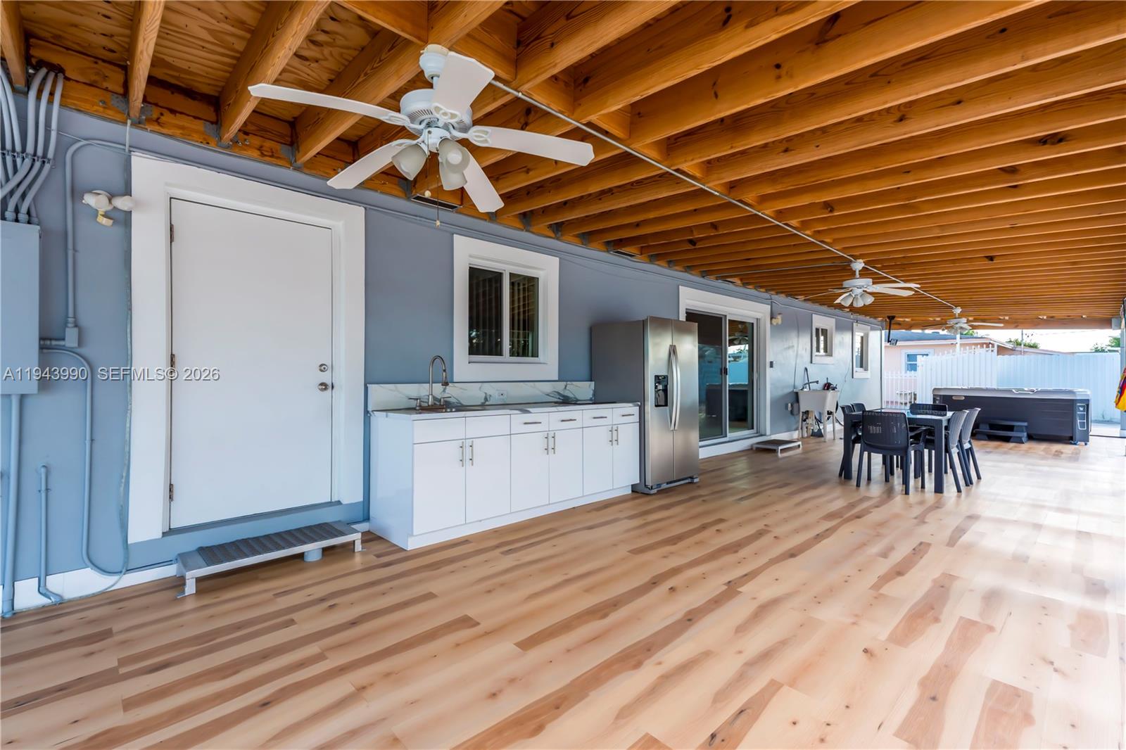 CAROL CITY - Residential