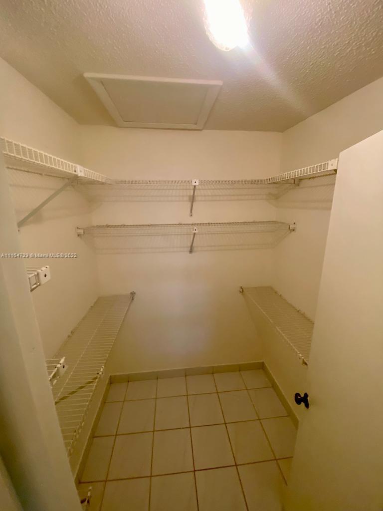 MICHELLE JARDINS NO 2 - Residential