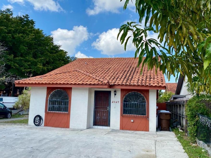 Charming 3 bedroom 2 bathrooms house. Covered patio. 3 parking spaces. Freshly painted. Ceramic floor throughout.NO HOA This wonderful property is located in a desirable area in West Hialeah, right off of the Palmetto Expressway with easy access to 1-75 and Florida Turnpike, Near good schools , shopping and dining. EASY TO SHOW. Showing Assist.AS IS. FOR OFFERS PLEASE EMAIL THEN TO: Listing Agent.