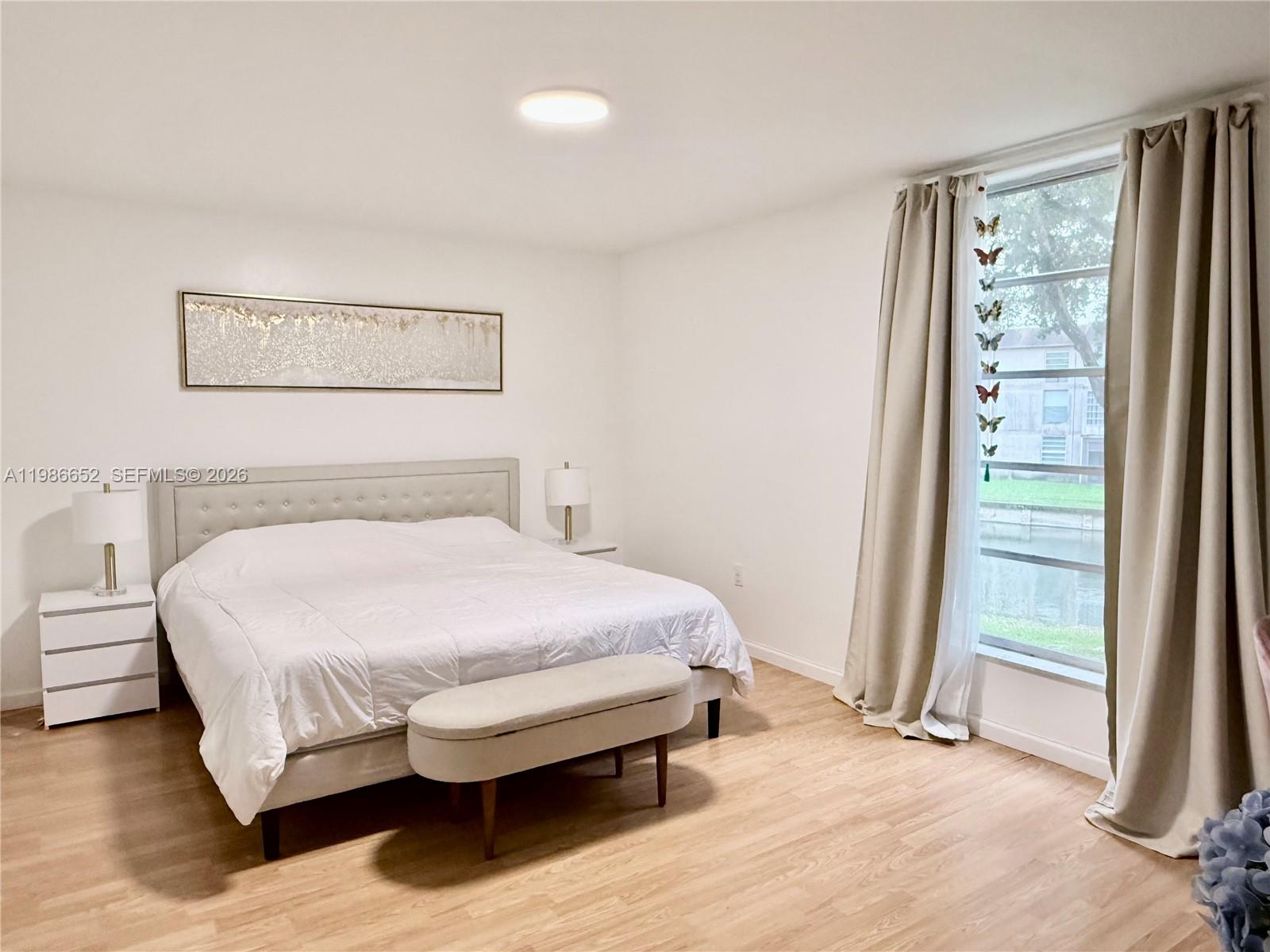 SANDS POINT CONDOMINIUM I - Residential