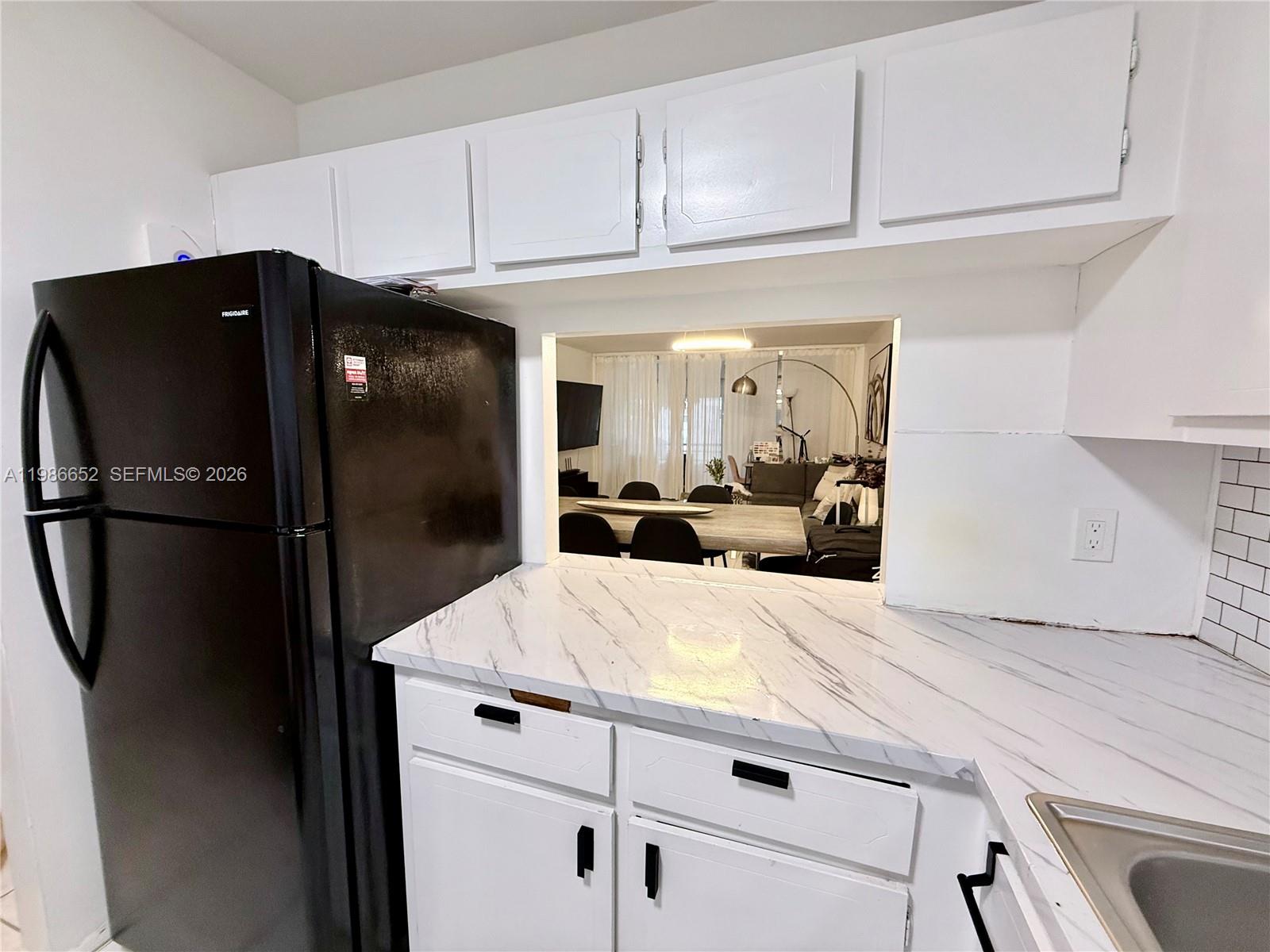 SANDS POINT CONDOMINIUM I - Residential