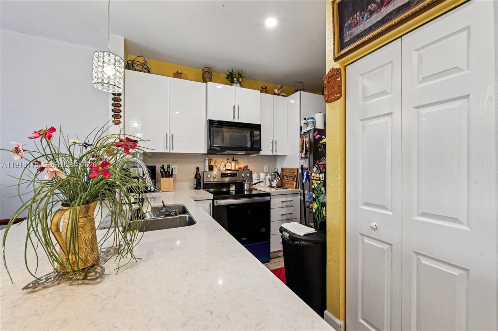 VILLAS AT CARMEL CONDO NO - Residential