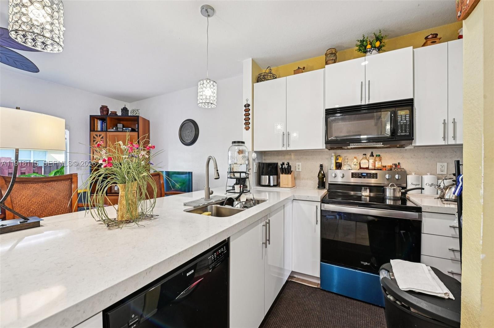 VILLAS AT CARMEL CONDO NO - Residential