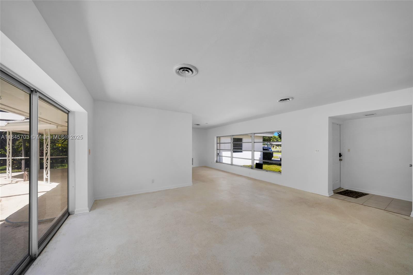 5520 SW 5th St