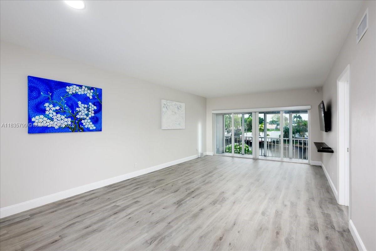 1200 SW 12th St 214