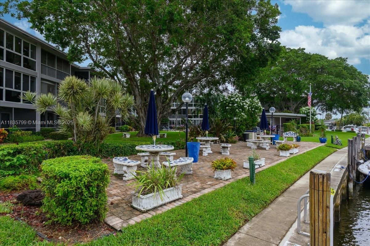 1200 SW 12th St 214