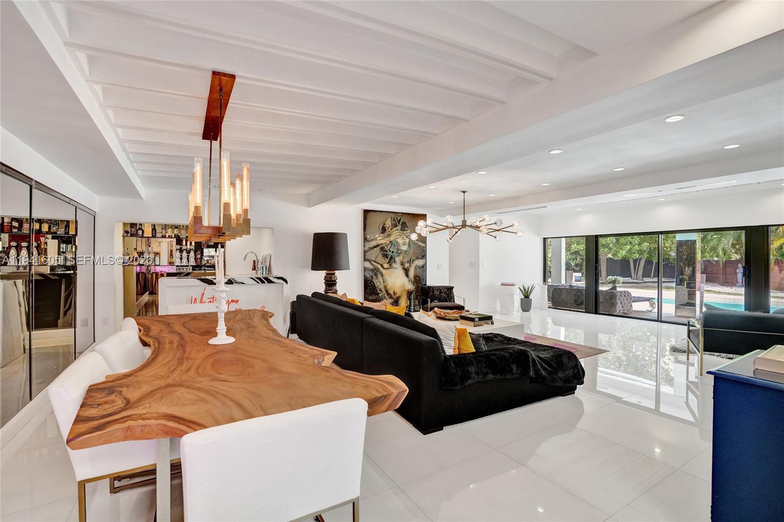 SKY LAKE - Residential