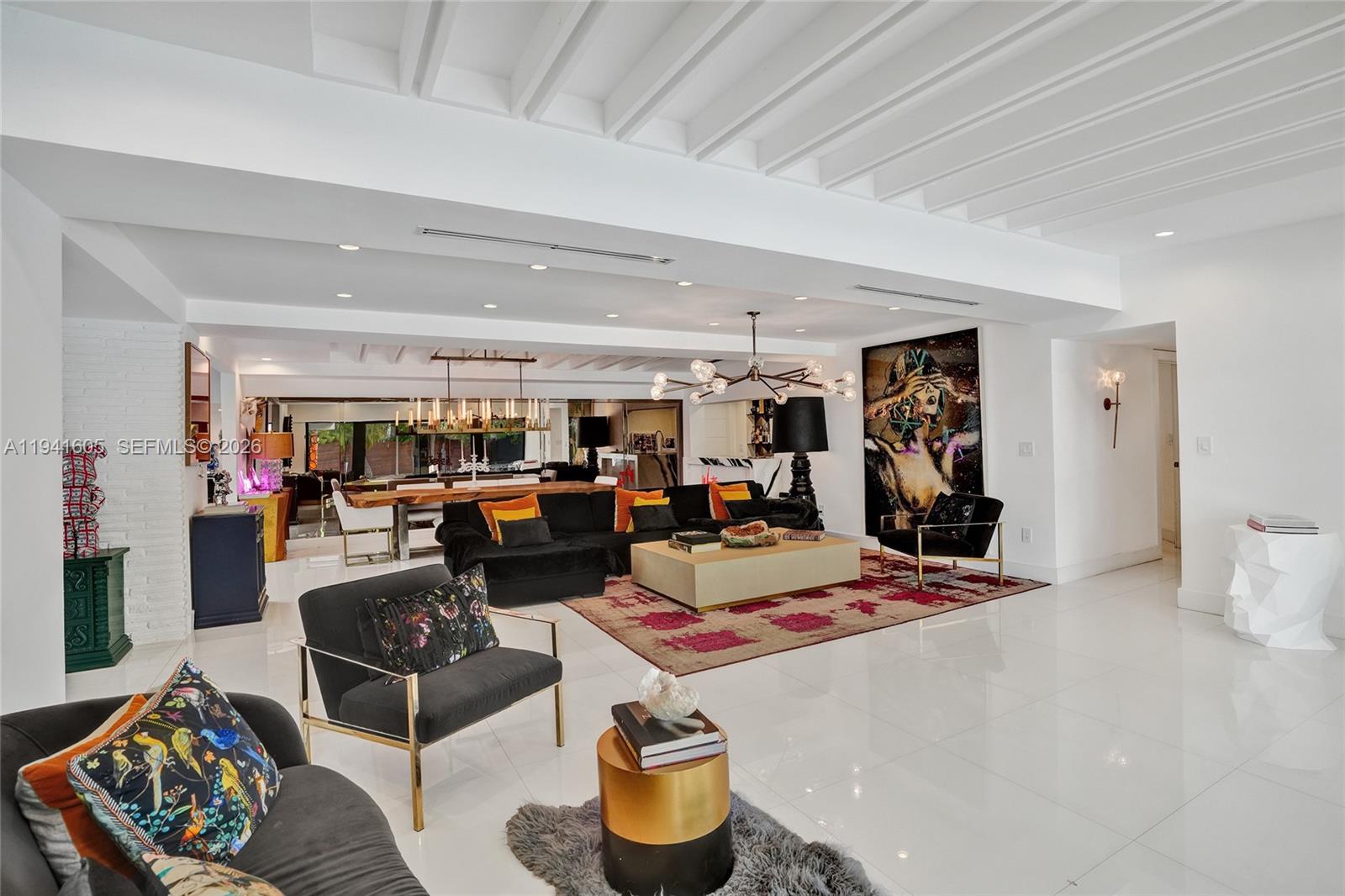 SKY LAKE - Residential