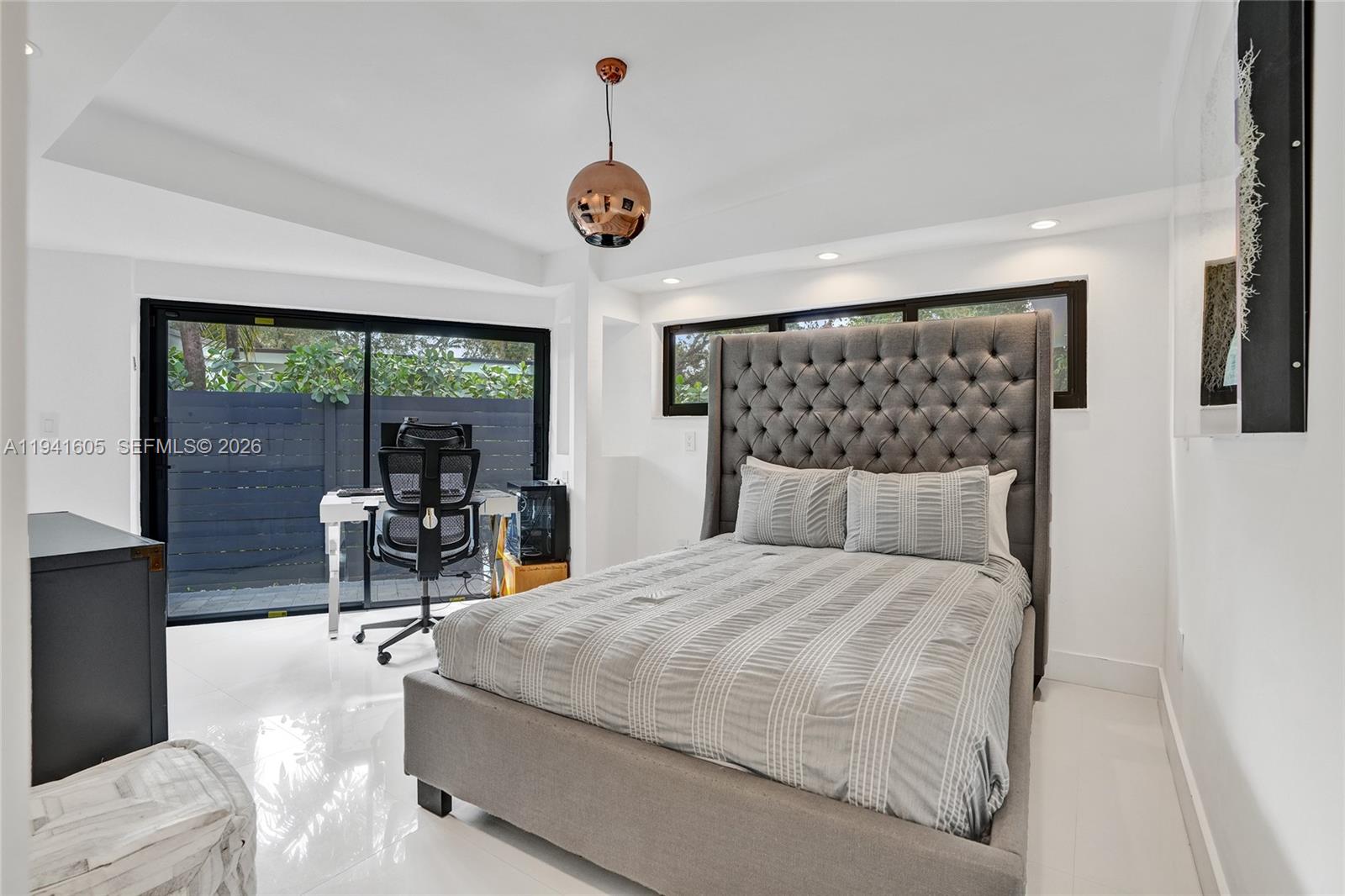 SKY LAKE - Residential