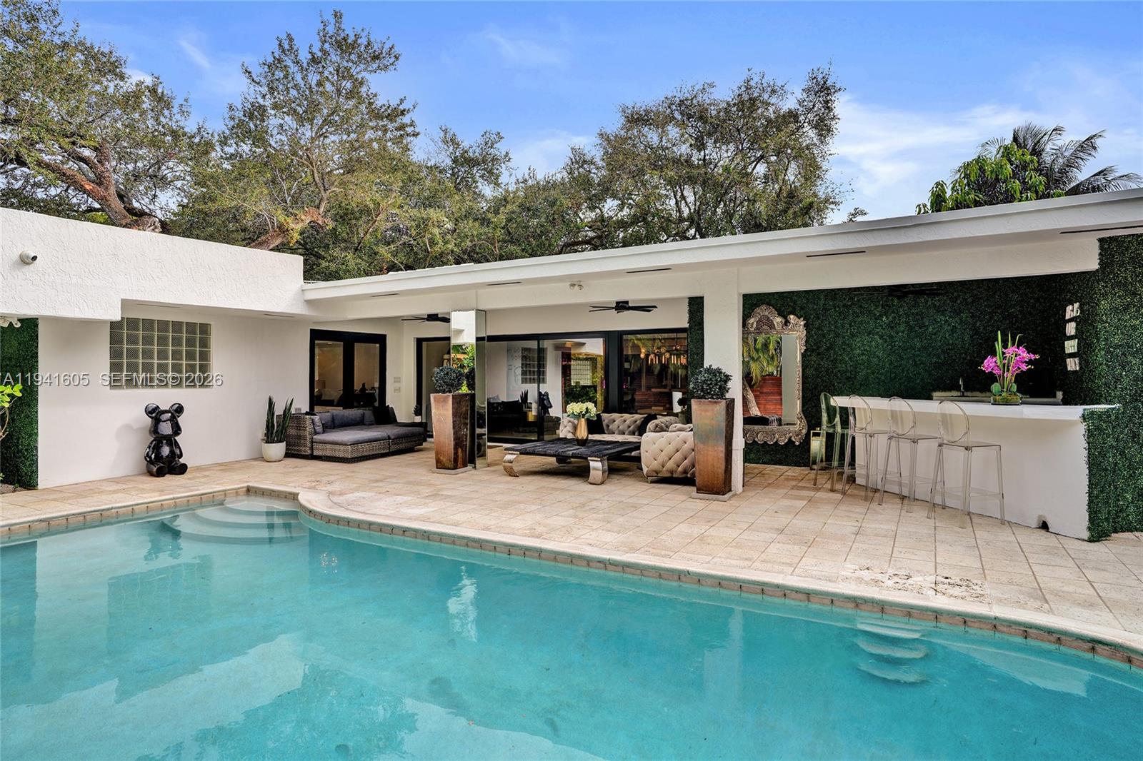 SKY LAKE - Residential