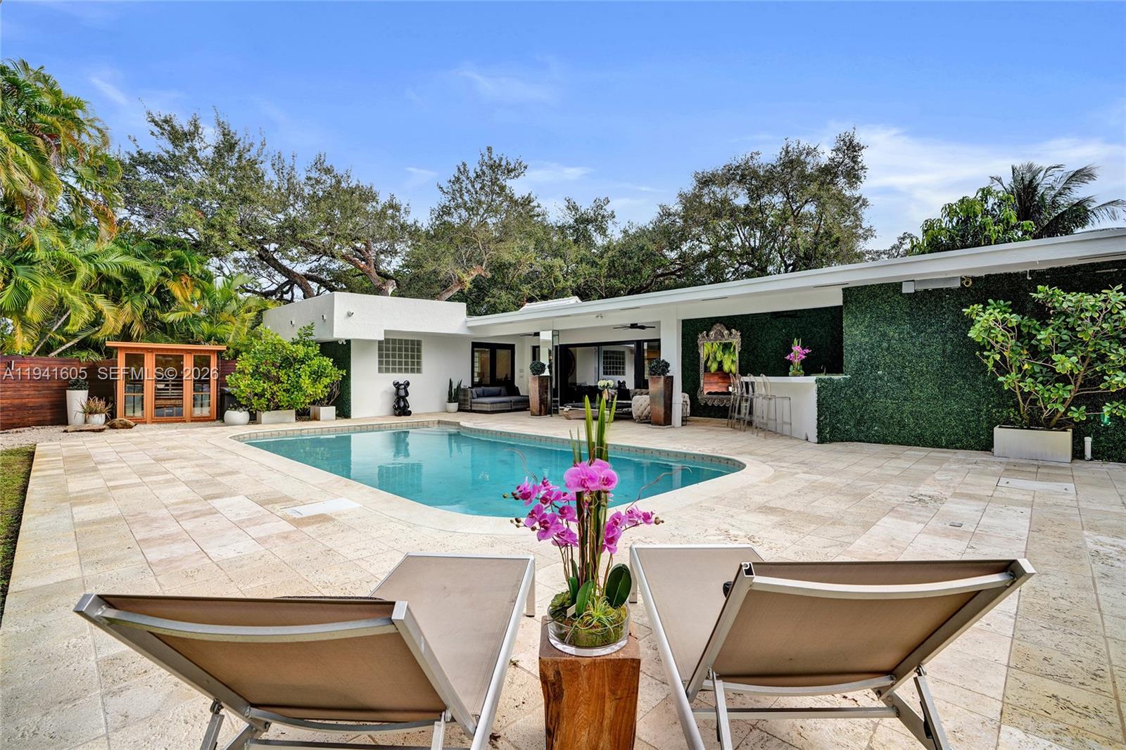 SKY LAKE - Residential