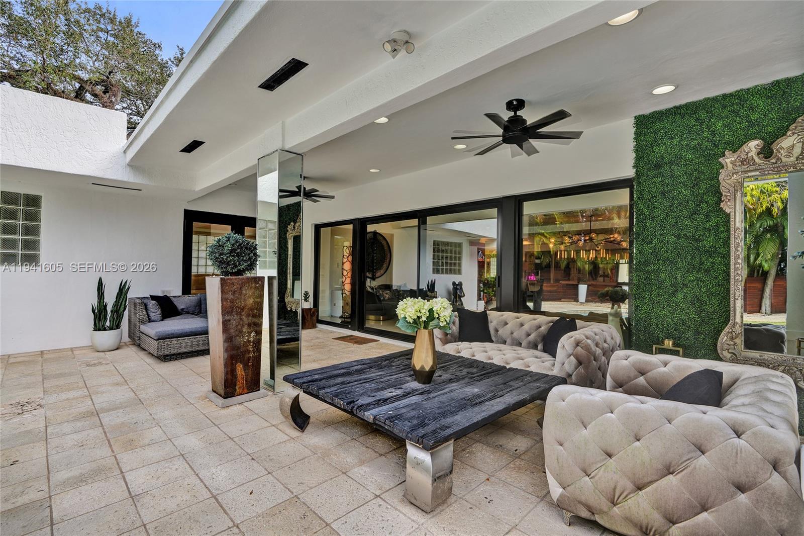 SKY LAKE - Residential