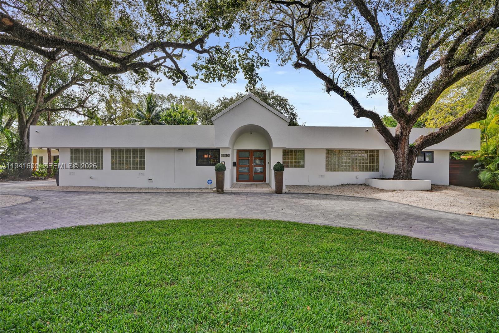 SKY LAKE - Residential