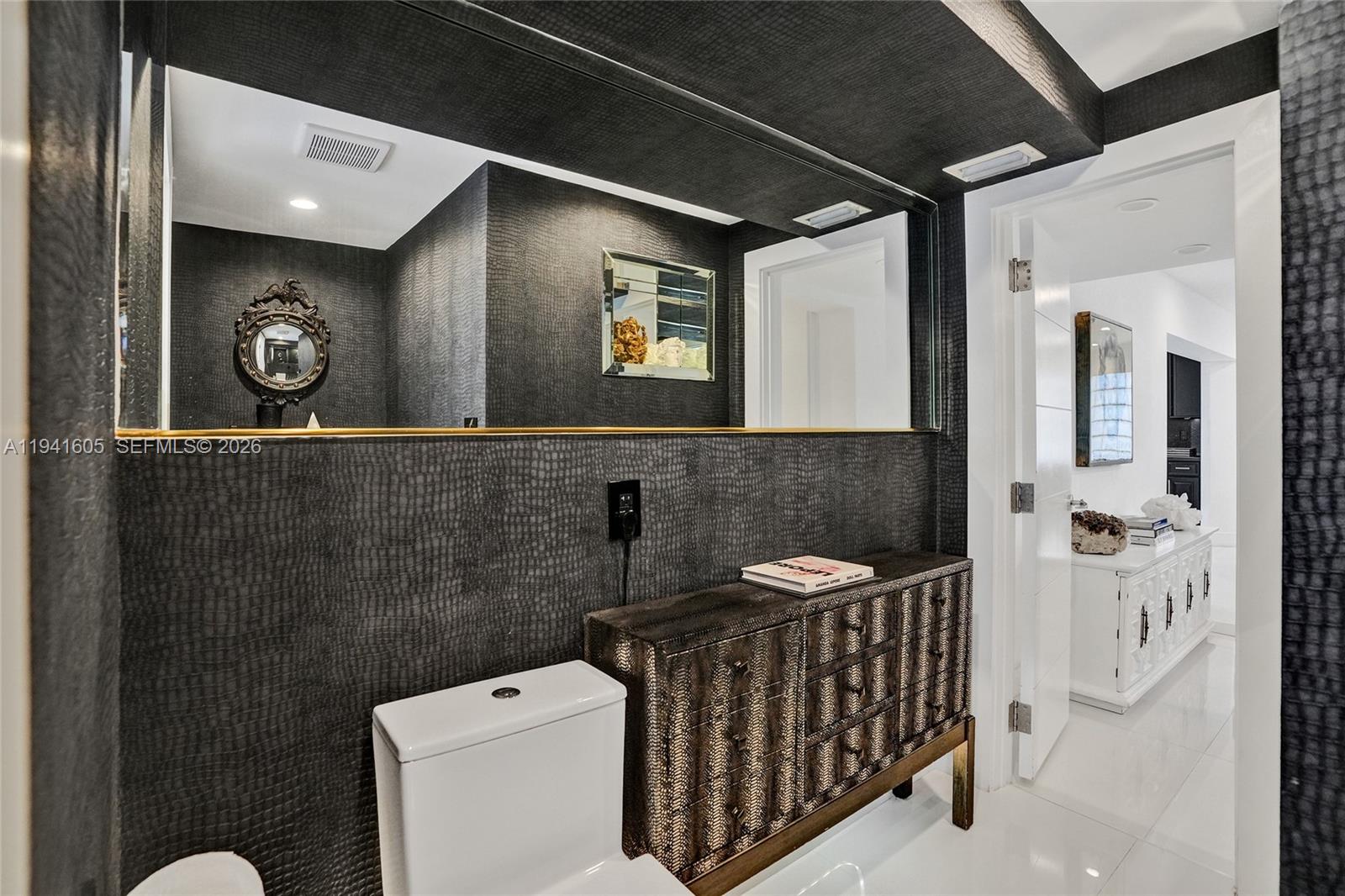 SKY LAKE - Residential