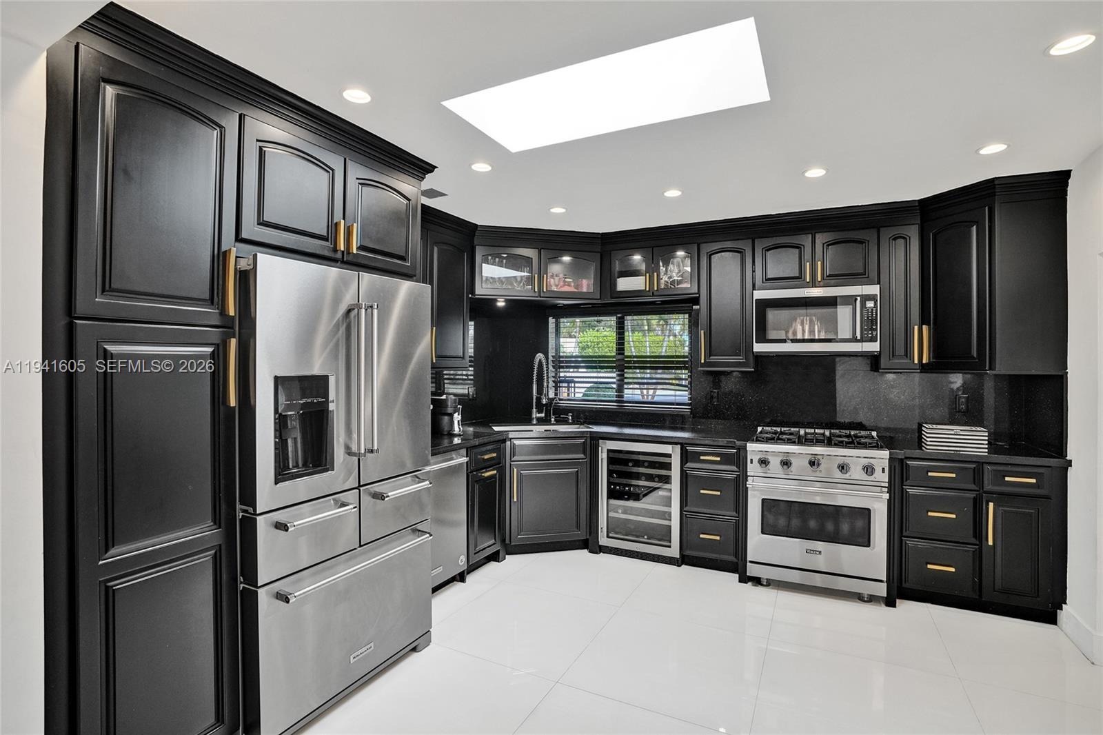 SKY LAKE - Residential