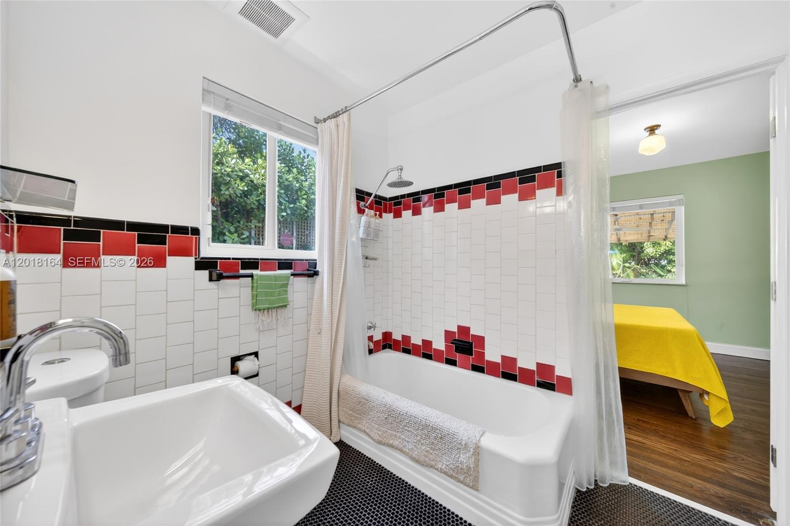 OAKLAND GROVE AMD PL - Residential