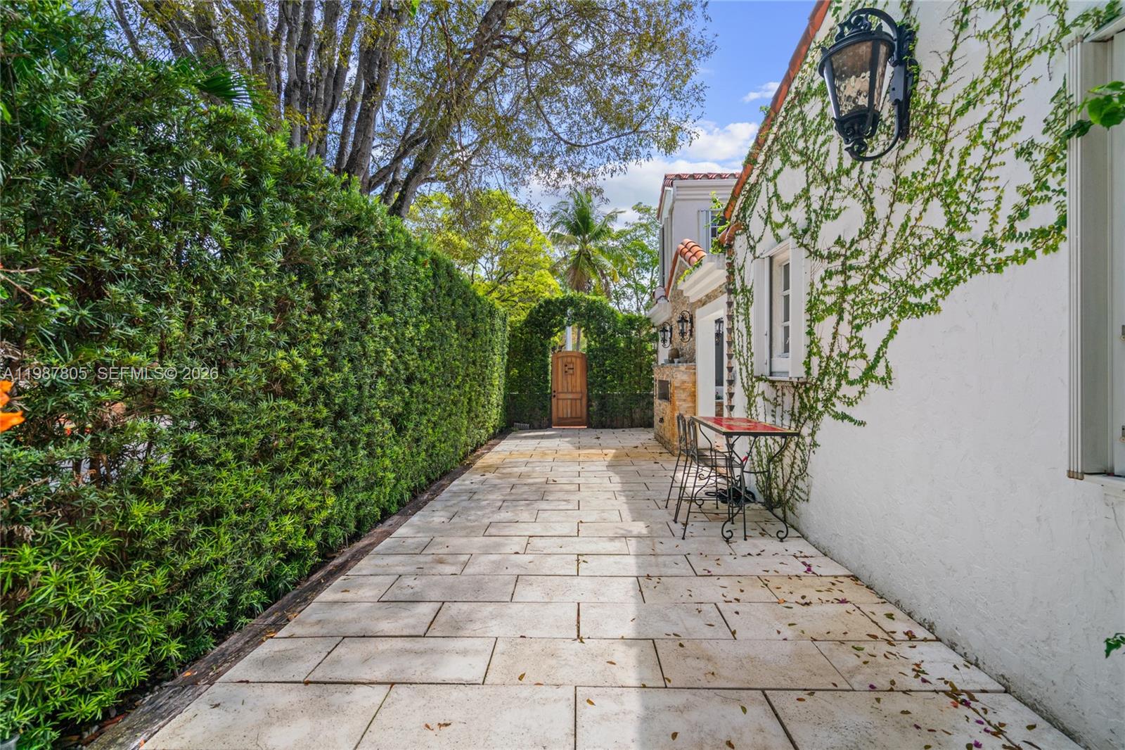 CORAL GABLES SEC B - Residential