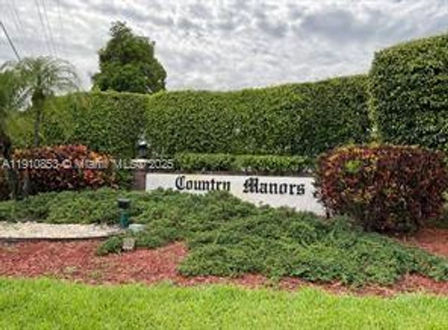 Totally remodeled 2/2 villa in a desirable 55+ community! Very spacious layout, perfect for a relaxed, family-oriented lifestyle. Enjoy a fantastic clubhouse, billiards, endless social activities and access to 9 heated pools. Low maintenance of only $900 quarterly. Excellent location near the ocean, close to restaurants and shopping. Priced to sell and very easy to show—come see it today!