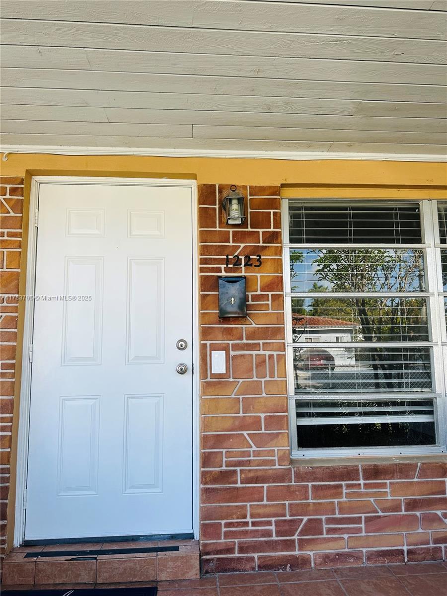 1225 SW 11th Ave 1223
