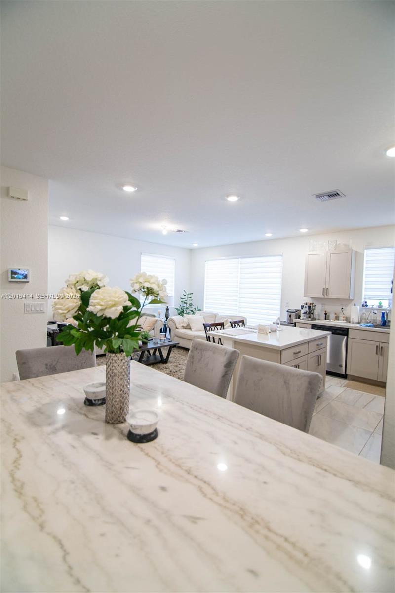 TOWNS AT SEASCAPE - Residential