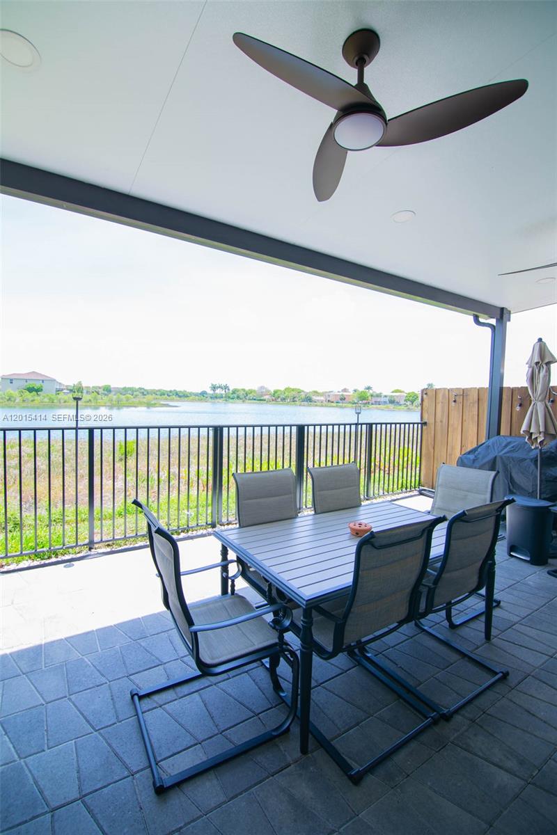 TOWNS AT SEASCAPE - Residential