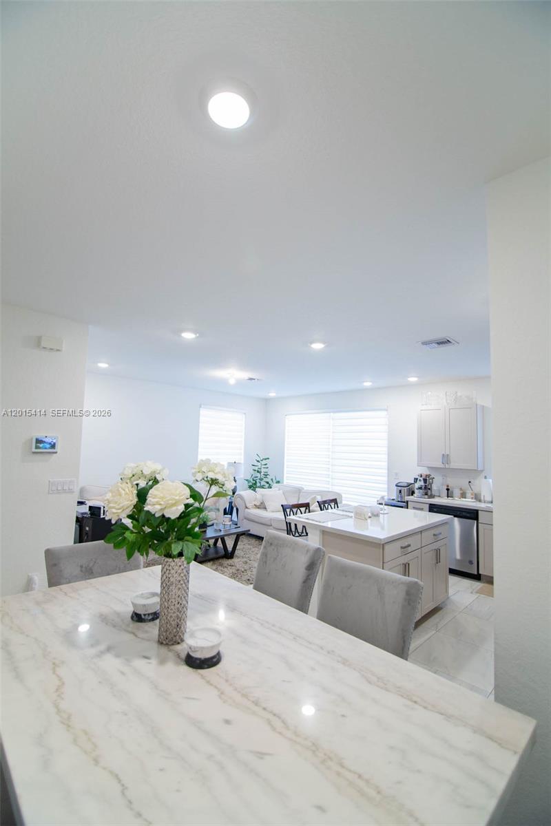 TOWNS AT SEASCAPE - Residential